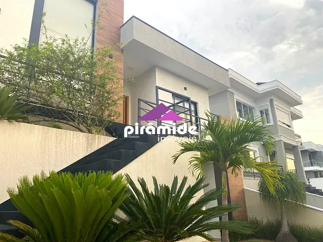 Casa com 482m² 3 quartos e 2 banheiros, à venda, no bairro Urbanova em São José dos Campos