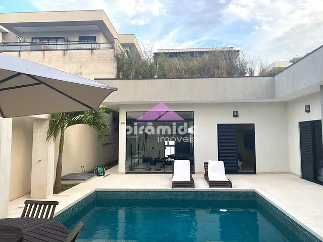 Casa com 482m² 3 quartos e 2 banheiros, à venda, no bairro Urbanova em São José dos Campos