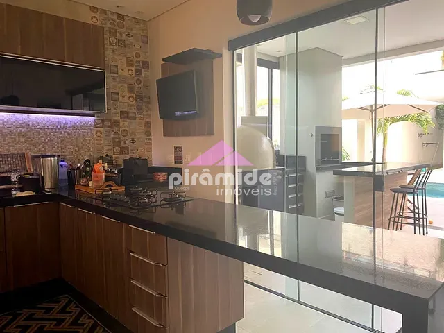 Casa com 482m² 3 quartos e 2 banheiros, à venda, no bairro Urbanova em São José dos Campos