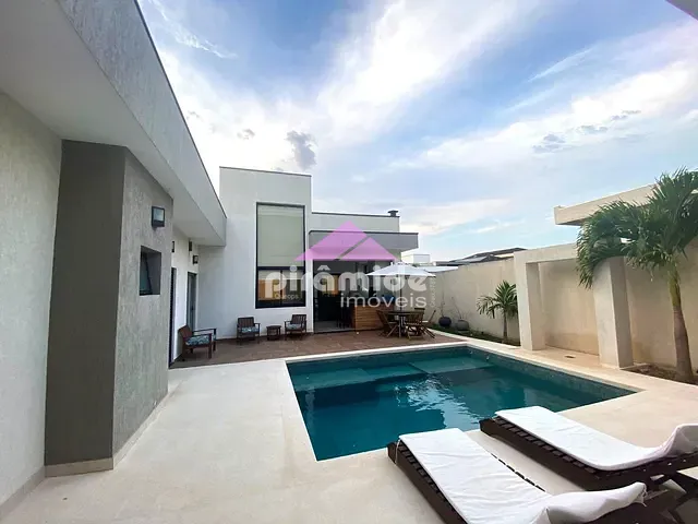 Casa com 482m² 3 quartos e 2 banheiros, à venda, no bairro Urbanova em São José dos Campos