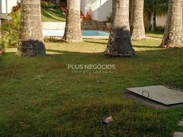 Casa com 1000m² 5 quartos e 5 banheiros, à venda, no bairro Vila Jardini em Sorocaba