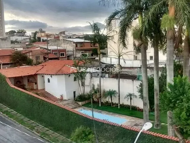 Casa com 1000m² 5 quartos e 5 banheiros, à venda, no bairro Vila Jardini em Sorocaba
