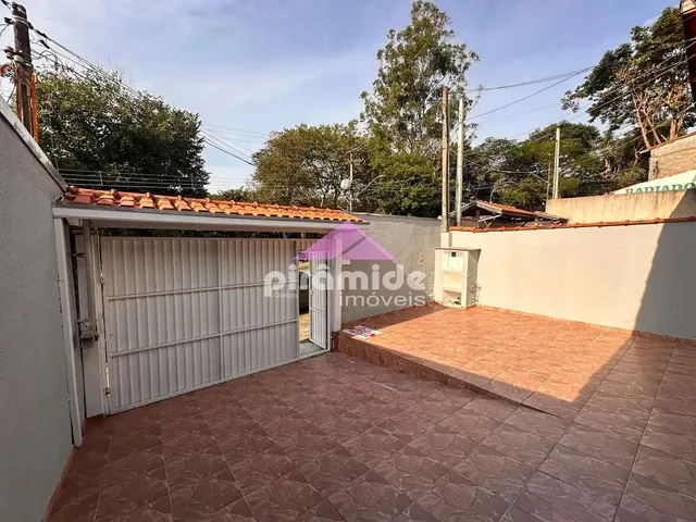 Casa com 220m² 3 quartos e 1 banheiro, para alugar, no bairro Jardim Satélite em São José Dos Campos