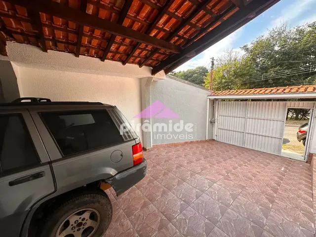 Casa com 220m² 3 quartos e 1 banheiro, para alugar, no bairro Jardim Satélite em São José Dos Campos