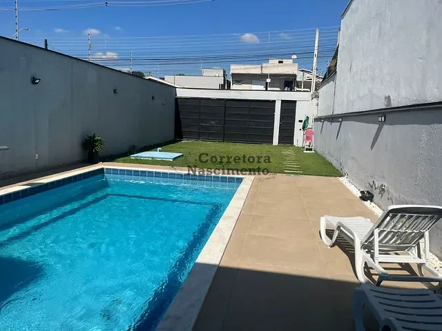 Casa com 224m² 1 quarto e 2 banheiros, à venda, no bairro Loteamento Villa Branca em Jacareí