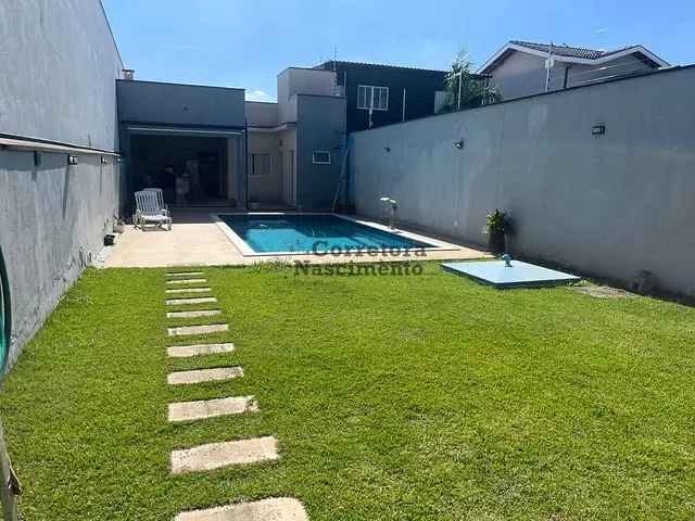 Casa com 224m² 1 quarto e 2 banheiros, à venda, no bairro Loteamento Villa Branca em Jacareí