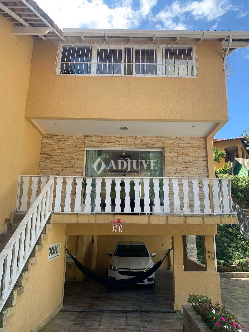 Casa à venda com 3 quartos, 300m² - Foto 3