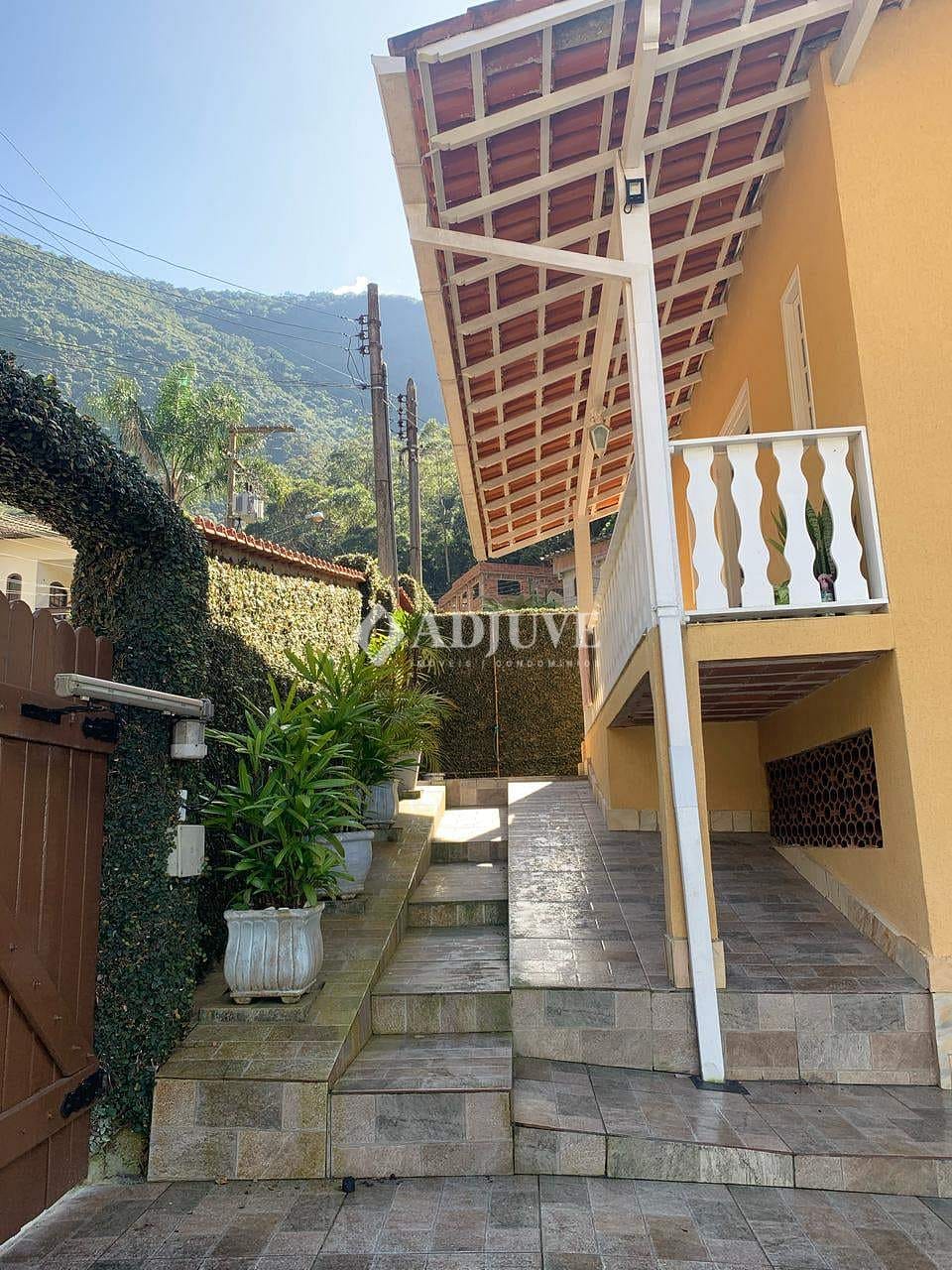 Casa à venda com 3 quartos, 300m² - Foto 10
