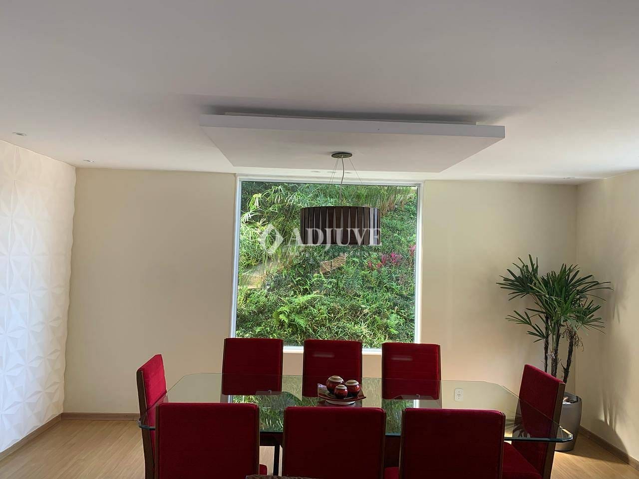 Casa à venda com 3 quartos, 300m² - Foto 13