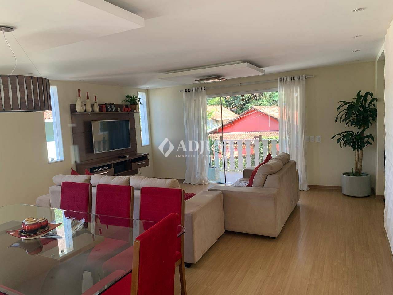Casa à venda com 3 quartos, 300m² - Foto 14