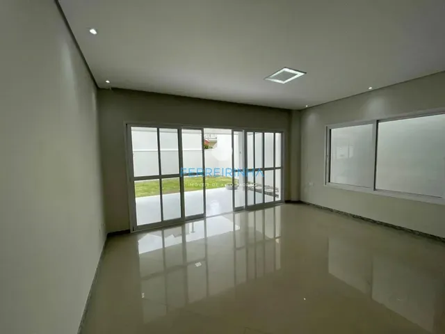 Casa com 375m² 4 quartos e 6 banheiros, à venda ou para alugar, no bairro Urbanova em São José Dos Campos