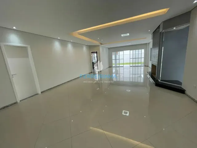 Casa com 375m² 4 quartos e 6 banheiros, à venda ou para alugar, no bairro Urbanova em São José Dos Campos