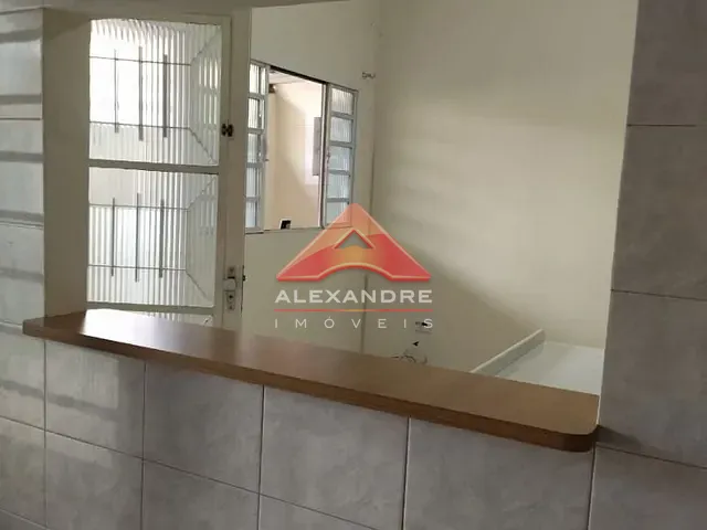 Casa com 310m² 2 quartos e 1 banheiro, à venda, no bairro Jardim Santa Inês em São José dos Campos