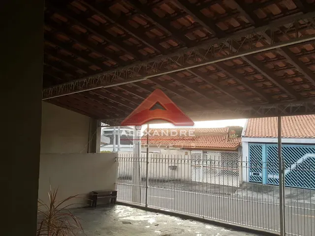 Casa com 310m² 2 quartos e 1 banheiro, à venda, no bairro Jardim Santa Inês em São José dos Campos