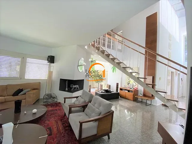 Casa com 1000m² 4 quartos e 6 banheiros, à venda ou para alugar, no bairro Vila Esperia Ou Giglio em Atibaia