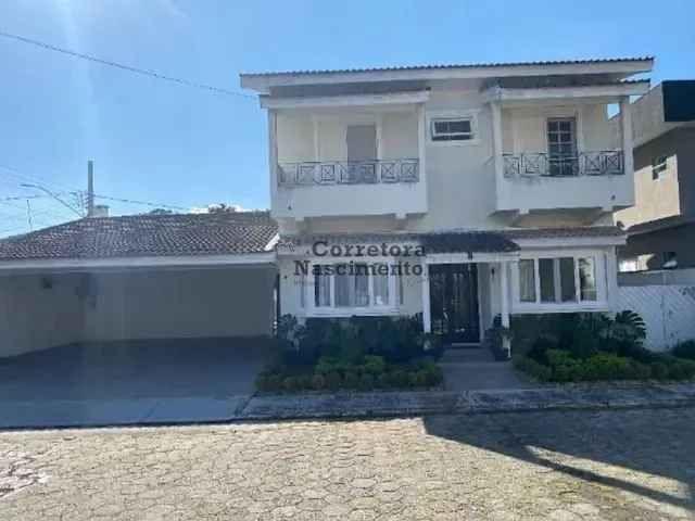 Casa com 350m² 4 quartos e 5 banheiros, à venda, no bairro Jardim Santa Maria em Jacareí
