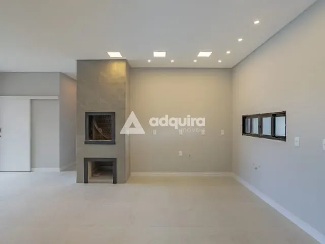 Casa com 403m² 3 quartos e 2 banheiros, à venda, no bairro Jardim Carvalho em Ponta Grossa