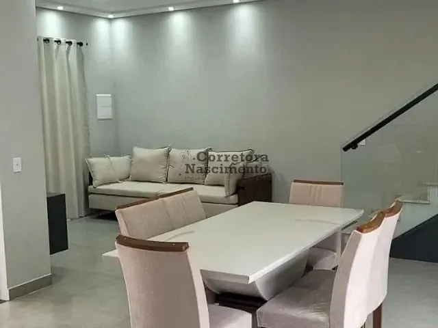 Casa com 240m², à venda, no bairro Loteamento Villa Branca em Jacareí