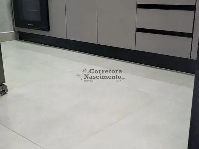 Casa com 240m², à venda, no bairro Loteamento Villa Branca em Jacareí