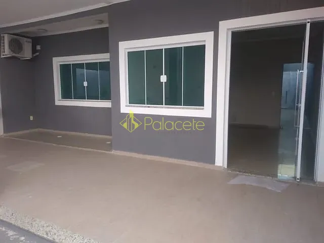 Casa com 250m² 2 quartos e 1 banheiro, à venda, no bairro Jardim Cidade Nova em Potim