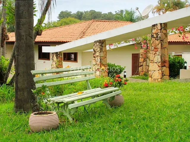 Casa com 5000m² 6 quartos e 10 banheiros, à venda, no bairro Condomínio Chácara Santa Maria em Votorantim