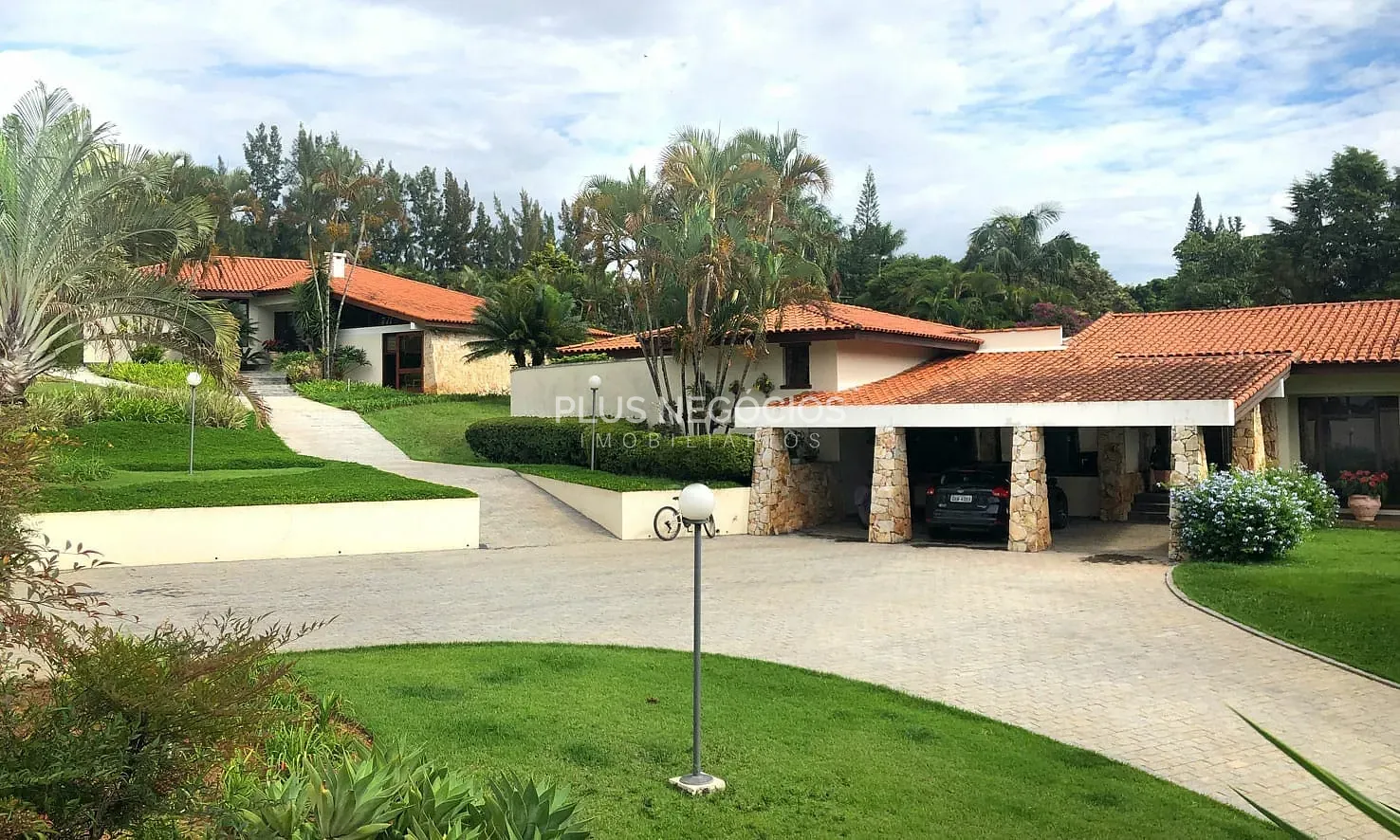 Casa, 6 quartos, 980 m² - Foto 1