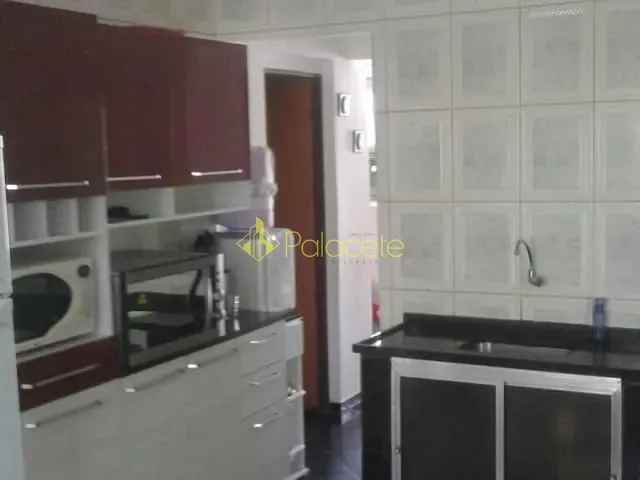 Casa com 180m², à venda, no bairro Centro em Potim