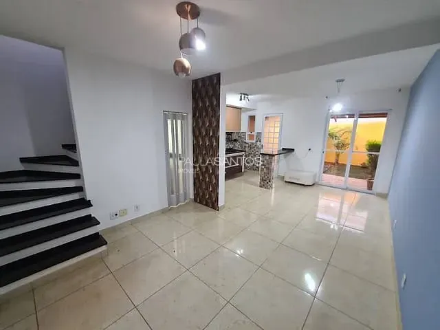 Casa com 141m² 2 quartos e 2 banheiros, para alugar, no bairro Vossoroca em Votorantim