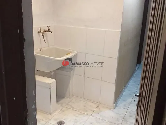 Casa com 100m² 2 quartos e 1 banheiro, para alugar, no bairro Vila Alpina em São Paulo