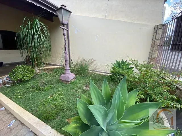 Casa com 415m² 4 quartos e 3 banheiros, à venda, no bairro Jardim do Lago em Atibaia