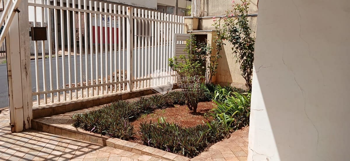Casa à venda com 3 quartos, 207m² - Foto 8