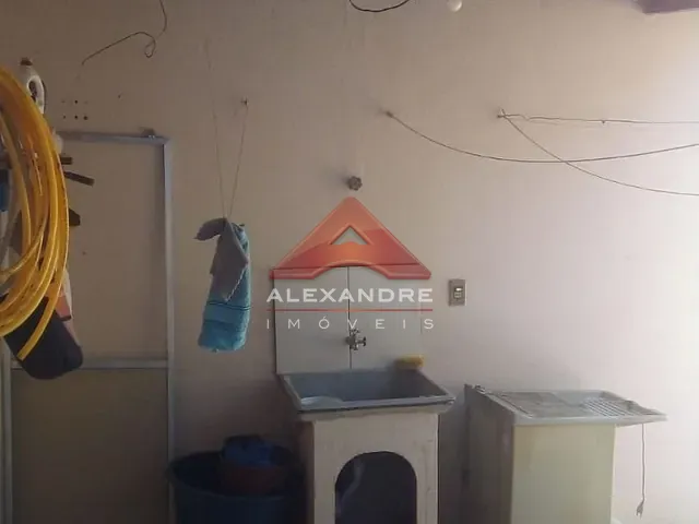 Casa com 125m² 2 quartos e 1 banheiro, à venda, no bairro Conjunto Residencial Galo Branco em São José dos Campos
