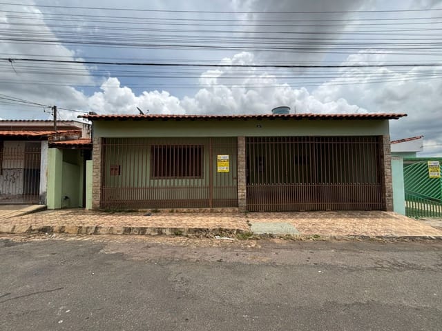 Foto do Casa - Casa com 3 dormitórios, 153 m² - venda por R$ 520.000,00 ou aluguel por R$ 1.950,00/mês - Jardim Aeroporto - Alfenas/MG | H. DE PAIVA MAGALHAES & F.DE PAIVA MAGALHAES LTDA