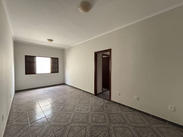 Foto do Casa - Casa com 3 dormitórios, 153 m² - venda por R$ 520.000,00 ou aluguel por R$ 1.950,00/mês - Jardim Aeroporto - Alfenas/MG | H. DE PAIVA MAGALHAES & F.DE PAIVA MAGALHAES LTDA