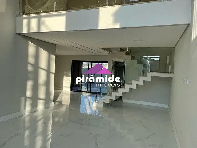 Casa com 300m² 3 quartos e 4 banheiros, à venda, no bairro Condomínio Terras do Vale em Caçapava
