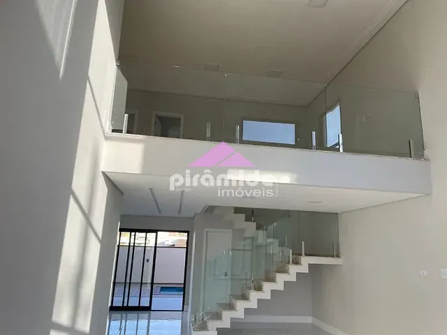 Casa com 300m² 3 quartos e 4 banheiros, à venda, no bairro Condomínio Terras do Vale em Caçapava