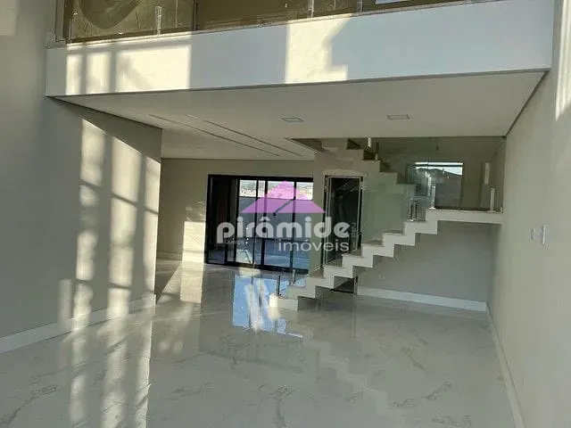 Casa com 300m² 3 quartos e 4 banheiros, à venda, no bairro Condomínio Terras do Vale em Caçapava