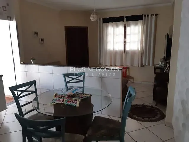 Casa com 150m² 2 quartos e 2 banheiros, à venda, no bairro Jardim Santa Esmeralda em Sorocaba