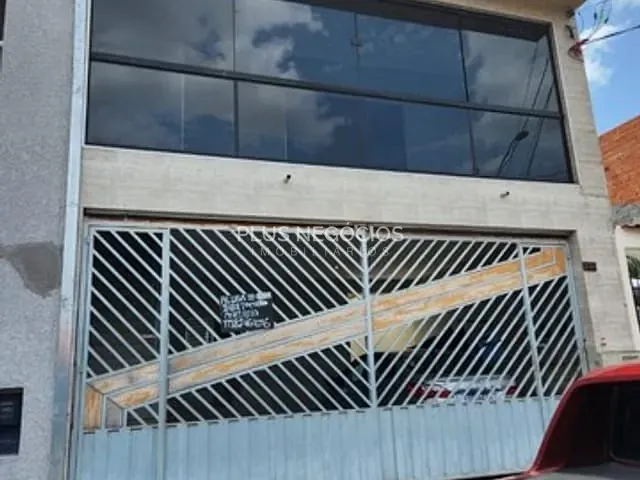 Casa com 245m² 4 quartos e 4 banheiros, à venda, no bairro Parque das Paineiras em Sorocaba