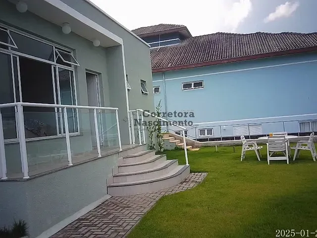 Casa com 1004m² 3 quartos e 5 banheiros, à venda ou para alugar, no bairro Rio Comprido em Jacareí