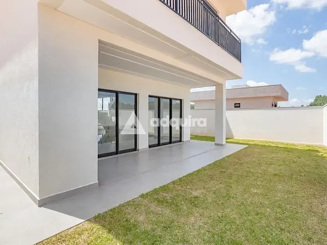 Casa com 240m² 3 quartos e 4 banheiros, à venda, no bairro Contorno em Ponta Grossa