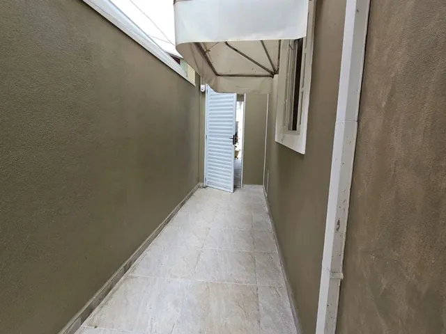 Casa com 250m² 1 quarto e 1 banheiro, para alugar, no bairro Urbanova em São José Dos Campos