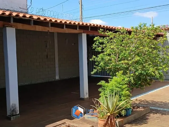 Casa com 275m² 2 quartos e 2 banheiros, à venda, no bairro Parque Residencial Cândido Portinari em Ribeirão Preto