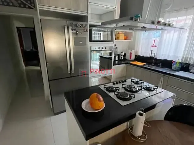 Casa 2 quartos e 2 banheiros, à venda, no bairro Paulicéia em São Bernardo do Campo