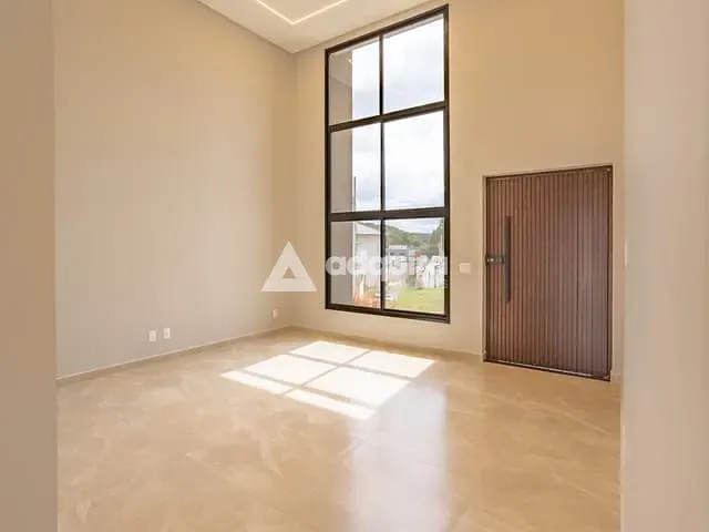 Casa com 314m² 3 quartos e 3 banheiros, à venda, no bairro Orfãs em Ponta Grossa