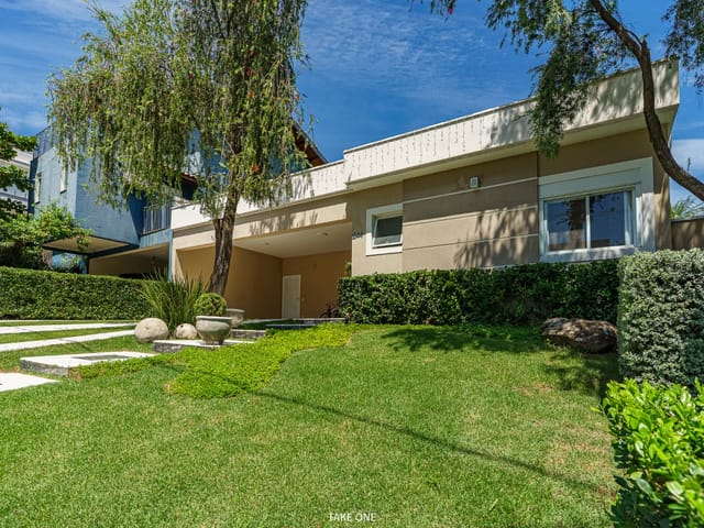 Foto do Casa - Casa no condomínio Condomínio Villaggio di Verona para venda com 3 quartos, sendo 3 suítes, 235m² | Lares e Andares Imóveis