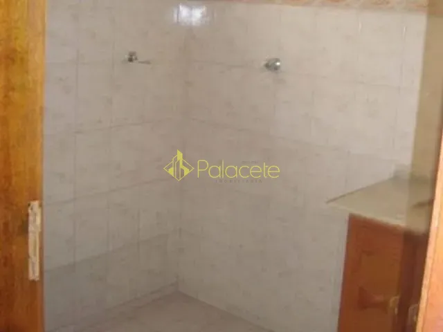 Casa 3 quartos e 2 banheiros, à venda, no bairro Jardim Cristina em Pindamonhangaba
