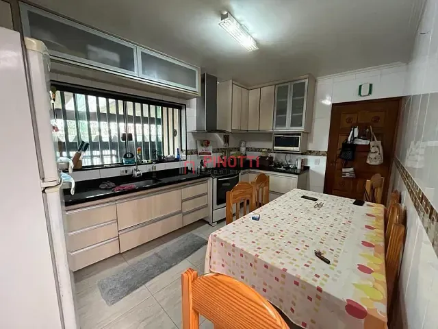 Casa 3 quartos e 1 banheiro, à venda, no bairro Ferrazópolis em São Bernardo do Campo