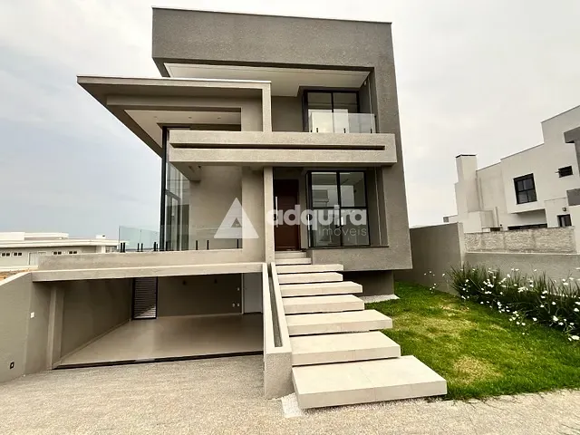 Casa 3 quartos e 4 banheiros, à venda, no bairro Jardim Carvalho em Ponta Grossa