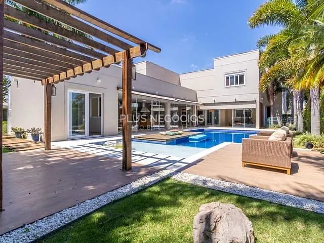 Casa com 1194m² 4 quartos e 6 banheiros, à venda, no bairro Barreirinho em Araçoiaba da Serra